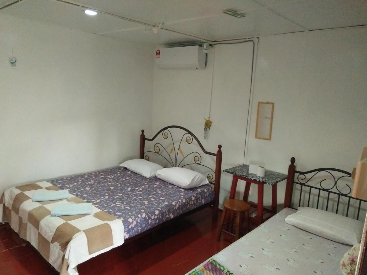 Nazri Nipah Camp Pangkor 호텔 캄풍 텔룩 니파 객실 사진